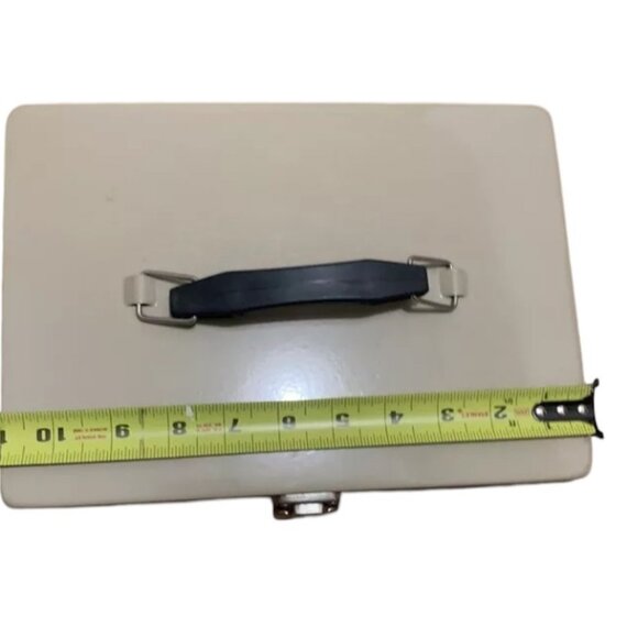 MMF Industries Metal/steel Locking Cash Box 7 Compartment Tray Plus Key - Picture 7 of 12